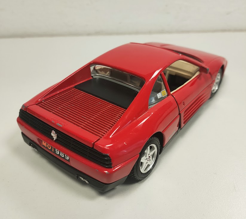 Modellino in scala 1:24 radiocomandato Ferrari 488 GTB - Rocco Giocattoli